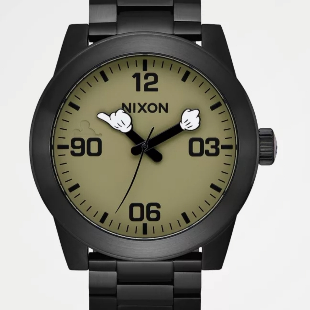 Nixon special 90th anniversary Mickey mouse corporal SS watch RARE!!!!